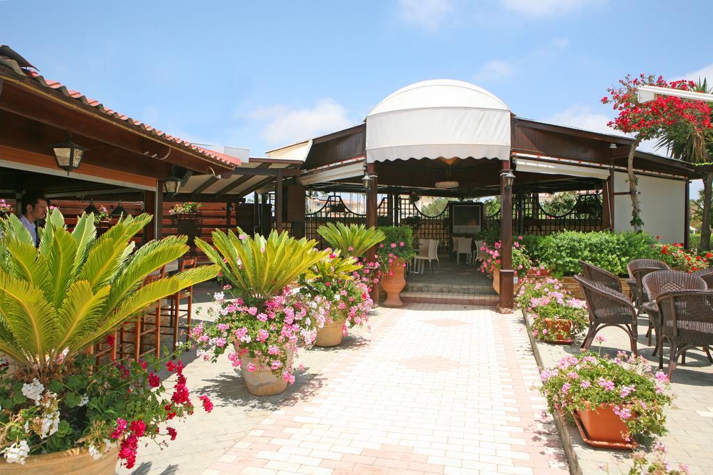 Makronisos Village Apart Otel Aya Napa