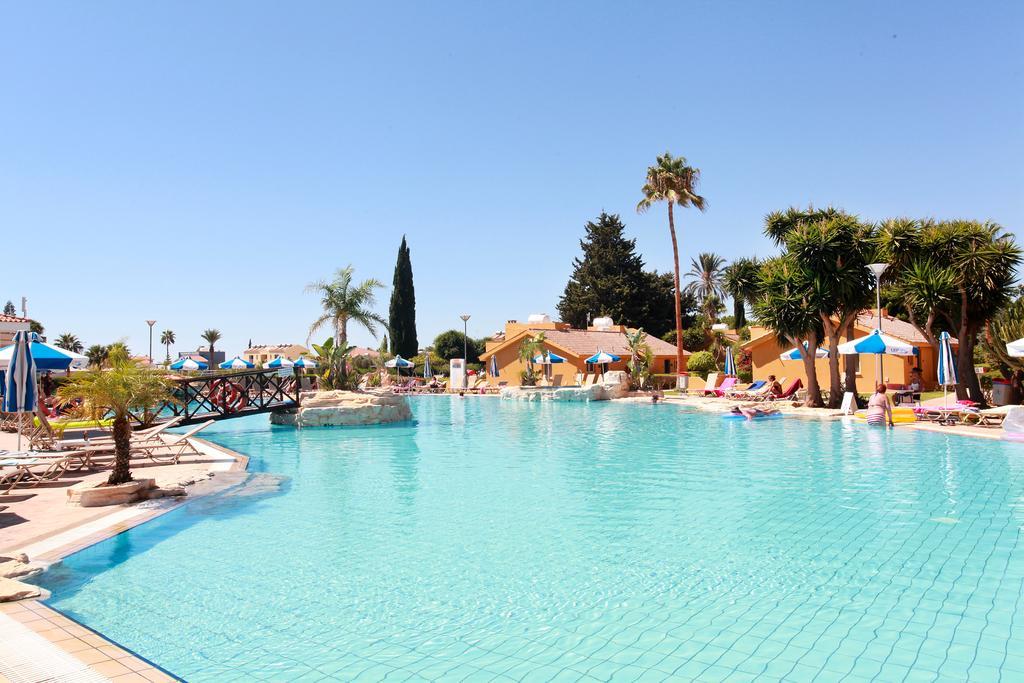 Апарт-отель Makronisos Village 3*