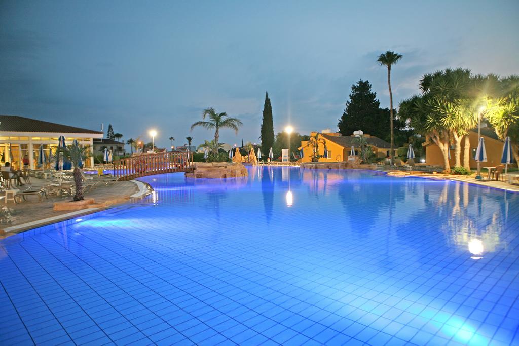 Апарт-отель Makronisos Village