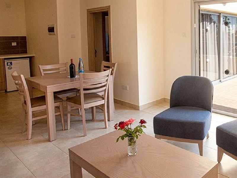 Апарт-отель Makronisos Village 3*