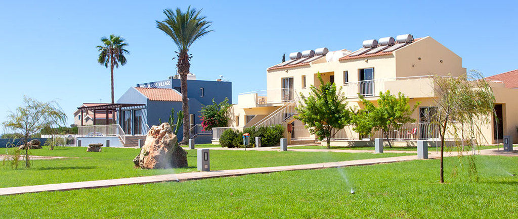Апарт-отель Makronisos Village 3*