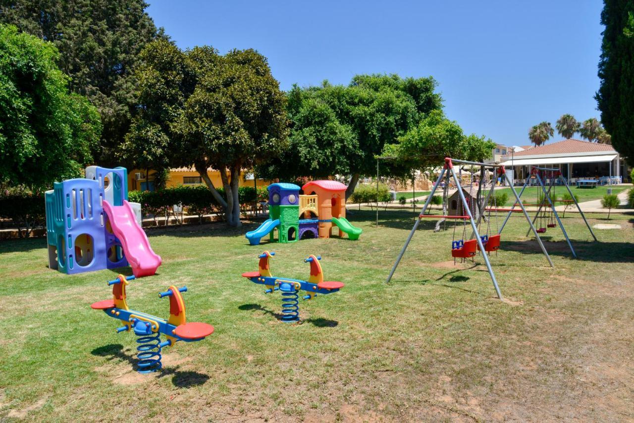Makronisos Village Апарт-отель