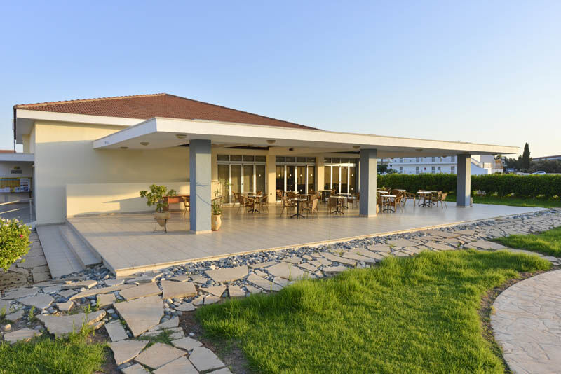 Makronisos Village Апарт-отель 3*